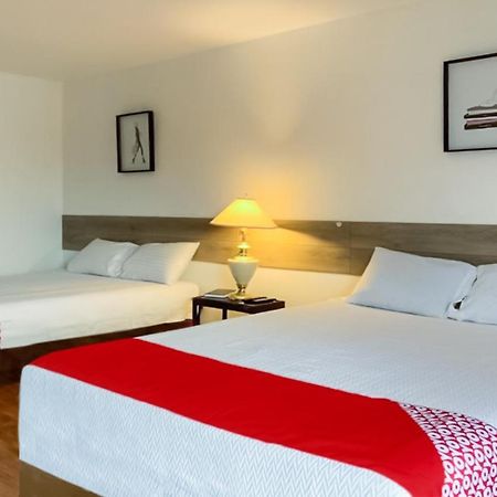 Hotel Penticton Granada Inn Eksteriør billede